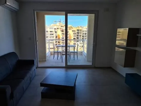 St Julians Bay Sea Front Apartments Saint Julian's マルタ